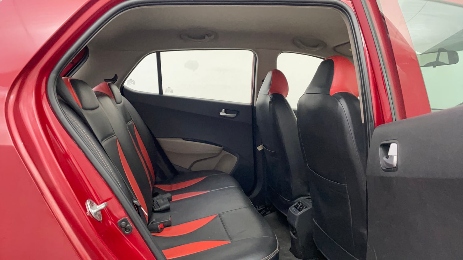 Used 2017 Hyundai Grand i10 Sportz (O) AT 1.2 Kappa VTVT Petrol Automatic interior RIGHT SIDE REAR DOOR CABIN VIEW