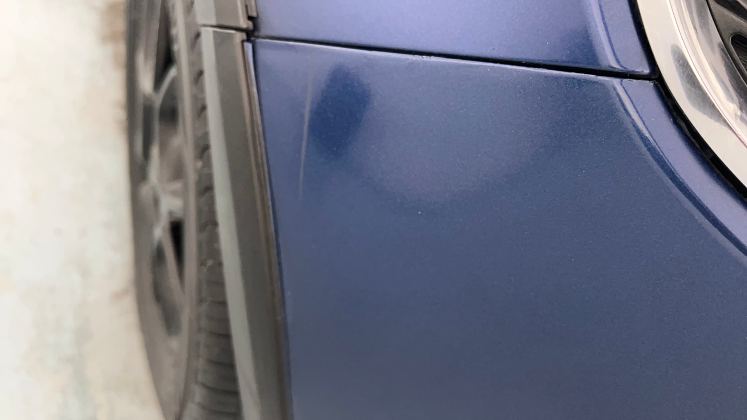 Used 2019 Maruti Suzuki Ignis Alpha 1.2 MT Petrol Manual dents MINOR SCRATCH