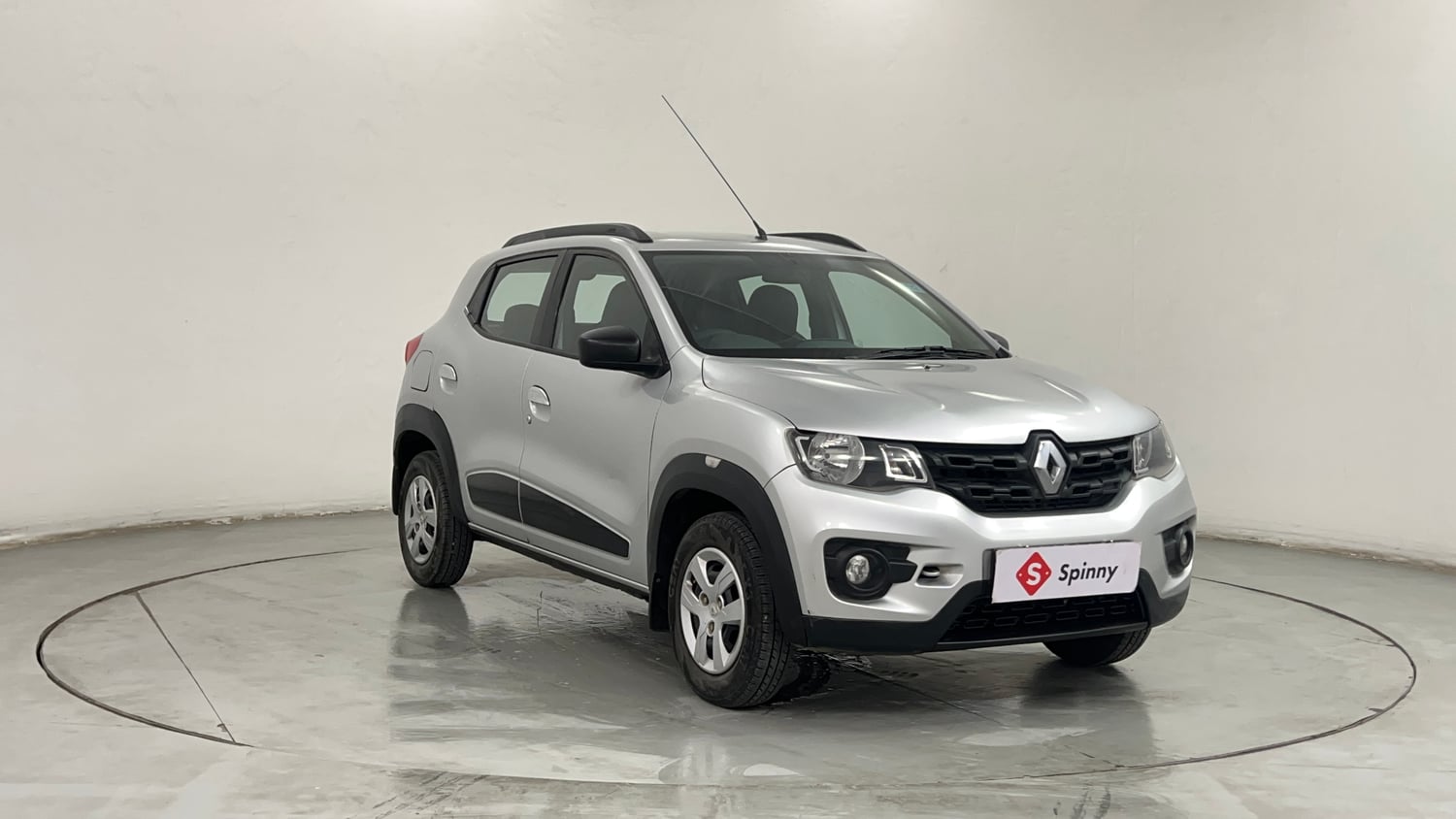 Used 2018 Renault Kwid RXT Petrol Manual exterior RIGHT FRONT CORNER VIEW
