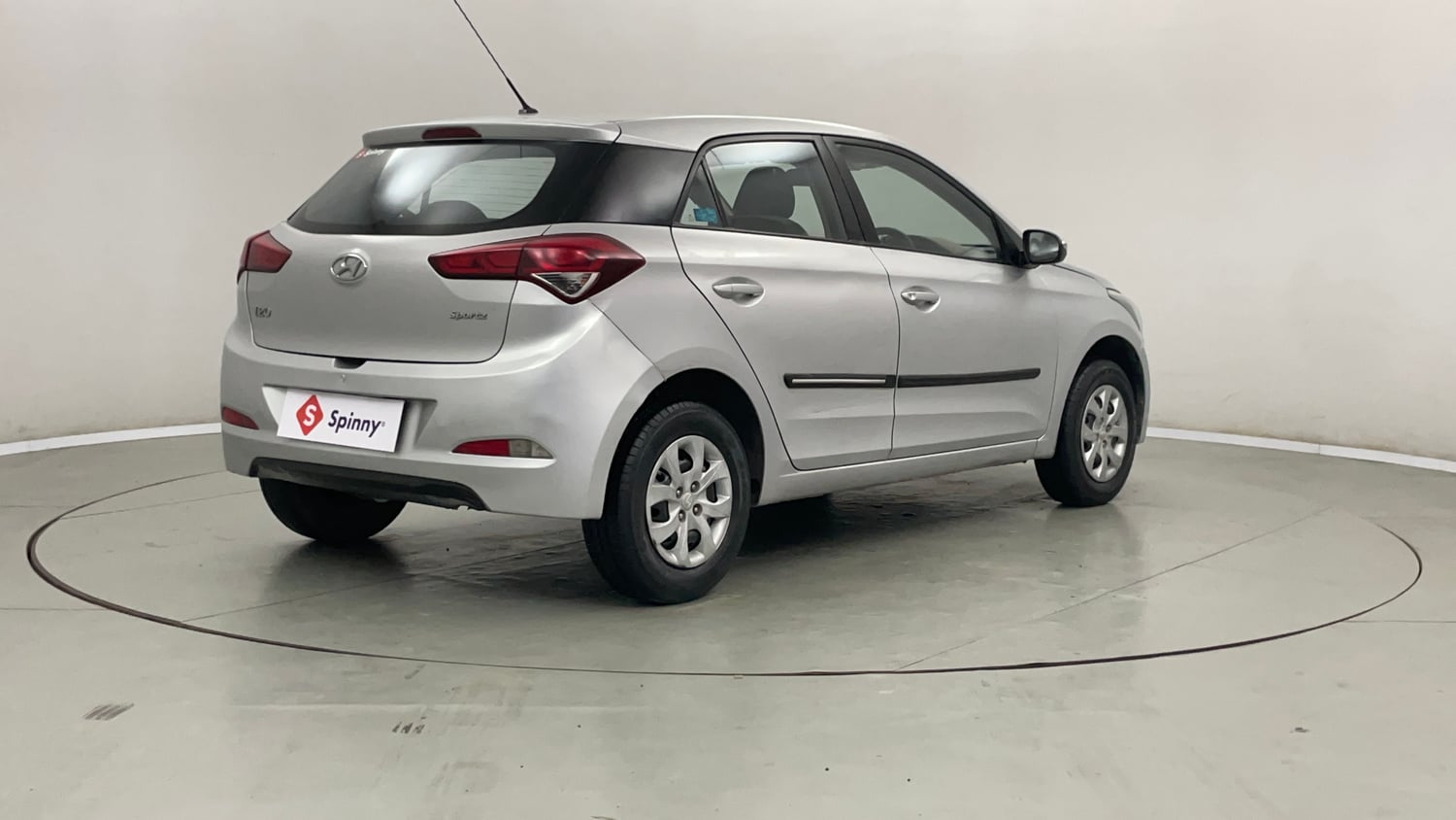 Used 2017 Hyundai Elite i20 Sportz 1.2 Petrol Manual exterior RIGHT REAR CORNER VIEW