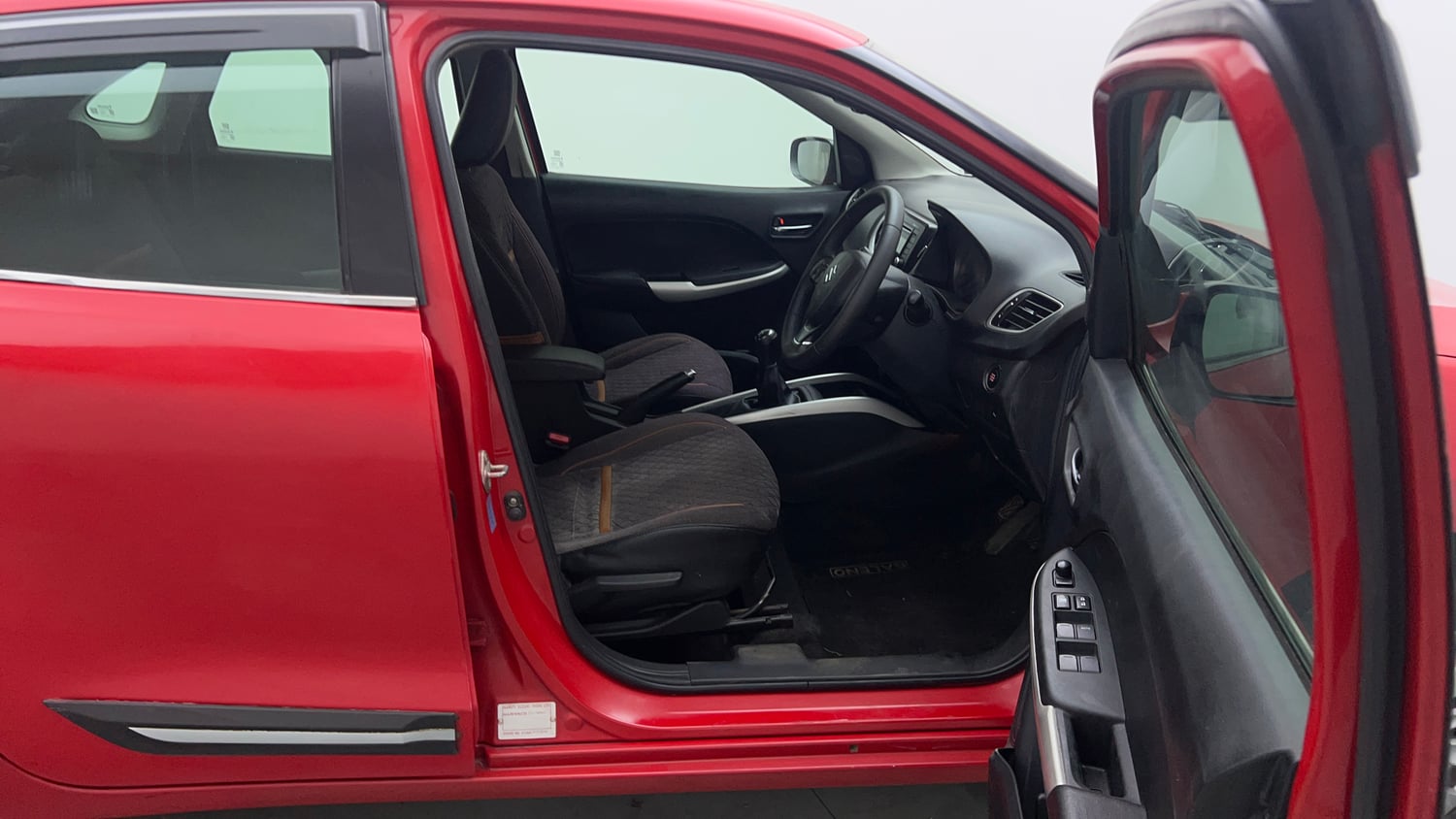 Used 2016 Maruti Suzuki Baleno Zeta 1.2 Petrol Manual interior RIGHT SIDE FRONT DOOR CABIN VIEW