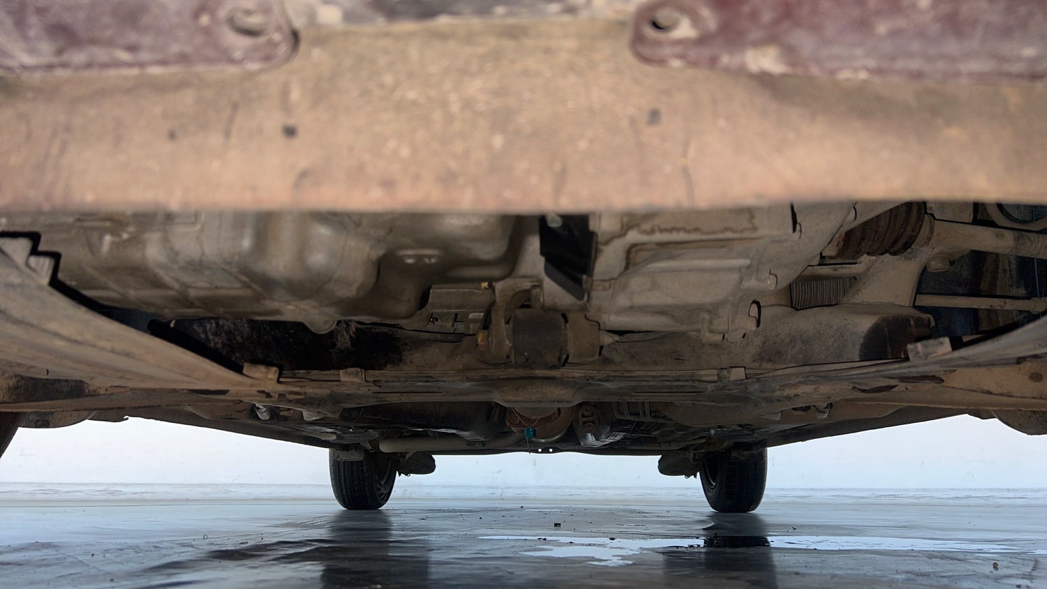 Used 2015 Honda Amaze 1.2 SX i-VTEC Petrol Manual extra FRONT LEFT UNDERBODY VIEW