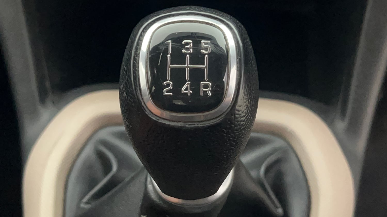 Used 2018 Hyundai Grand i10 Sportz 1.2 Kappa VTVT Petrol Manual interior GEAR  KNOB VIEW
