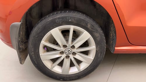 Used 2014 Volkswagen Polo Highline1.2L (P) Petrol Manual tyres RIGHT REAR TYRE RIM VIEW