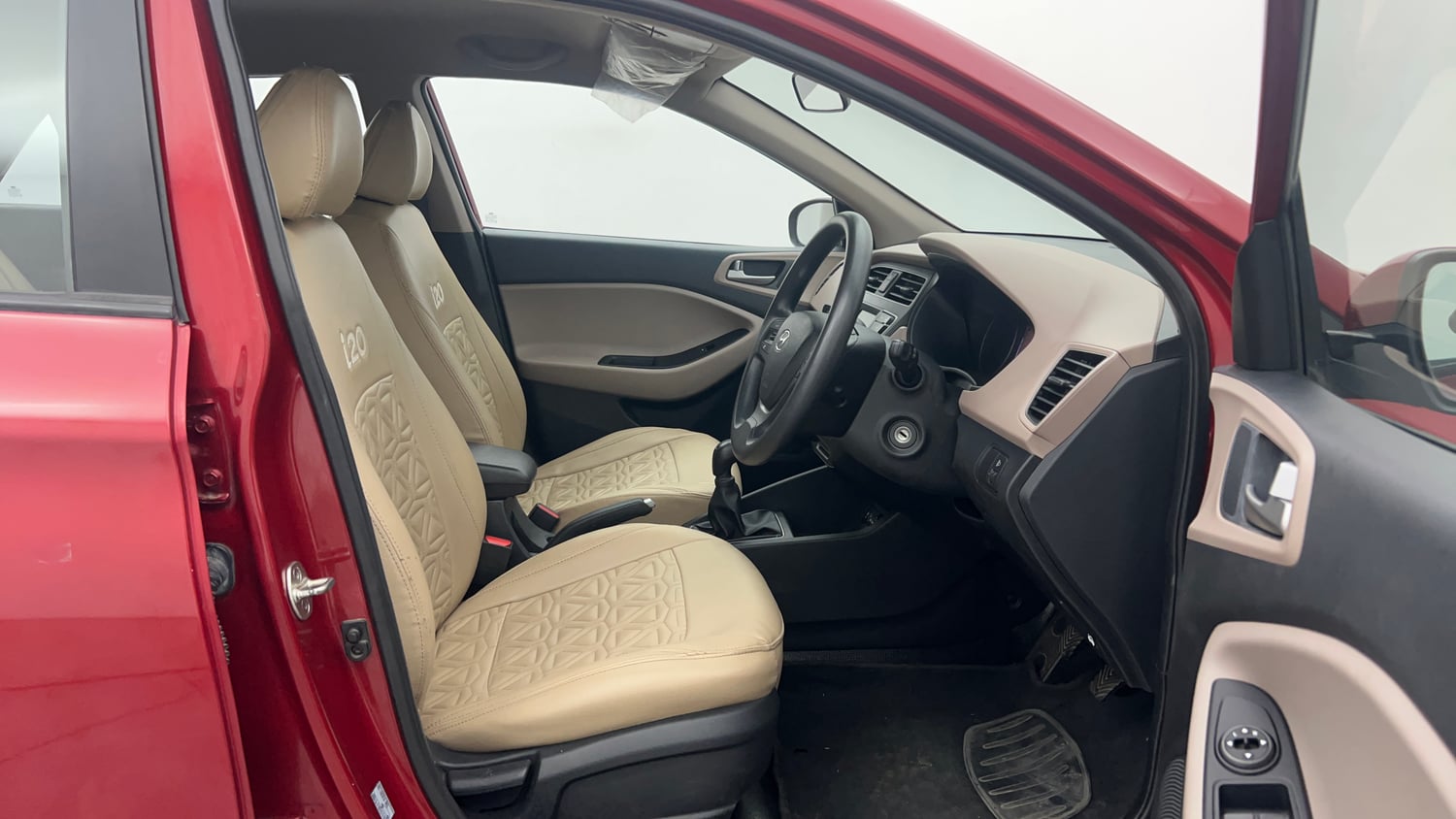 Used 2019 Hyundai Elite i20 Magna Plus 1.2 Petrol Manual interior RIGHT SIDE FRONT DOOR CABIN VIEW