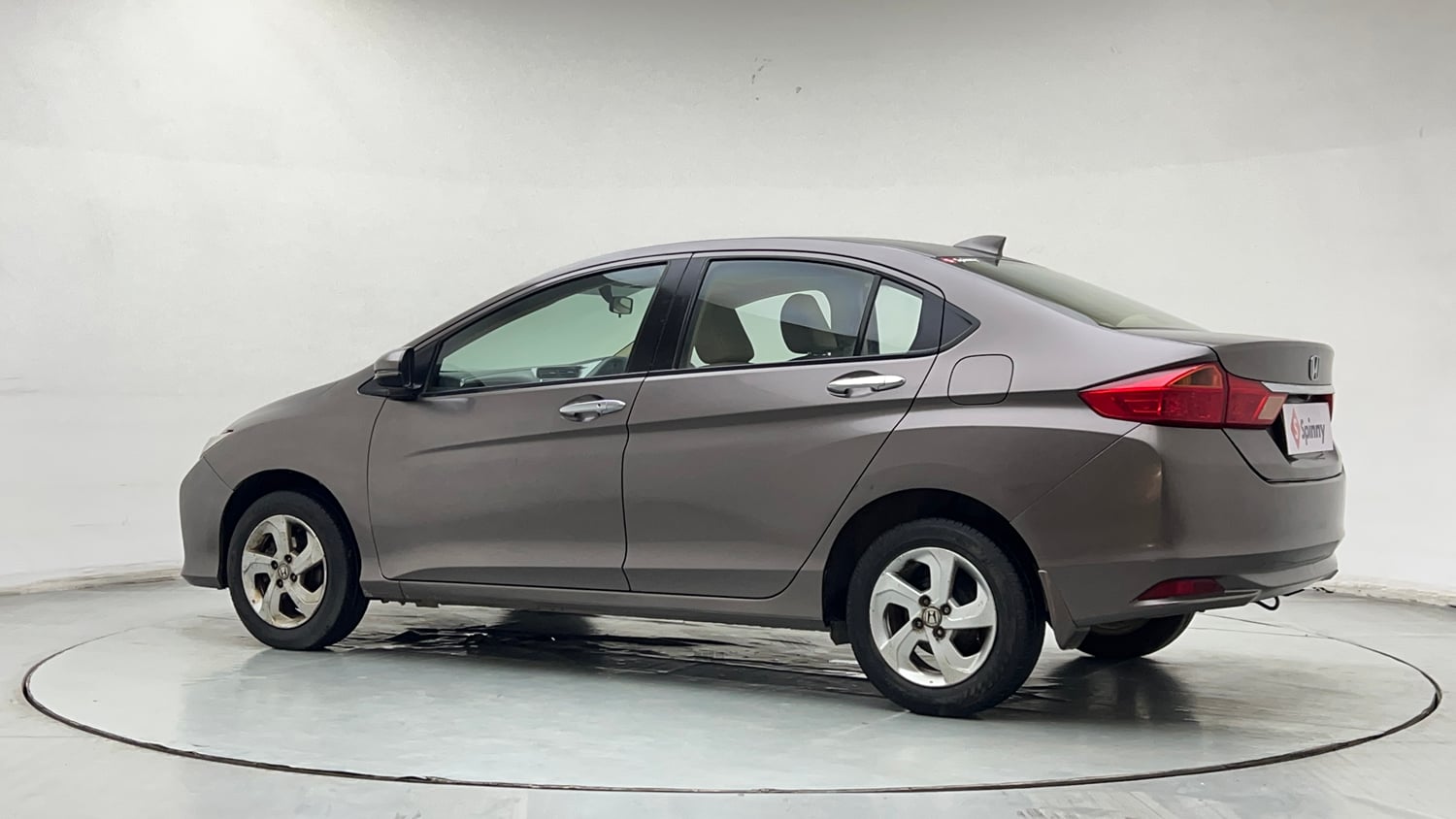 Used 2015 Honda City VX CVT Petrol Automatic exterior LEFT REAR CORNER VIEW