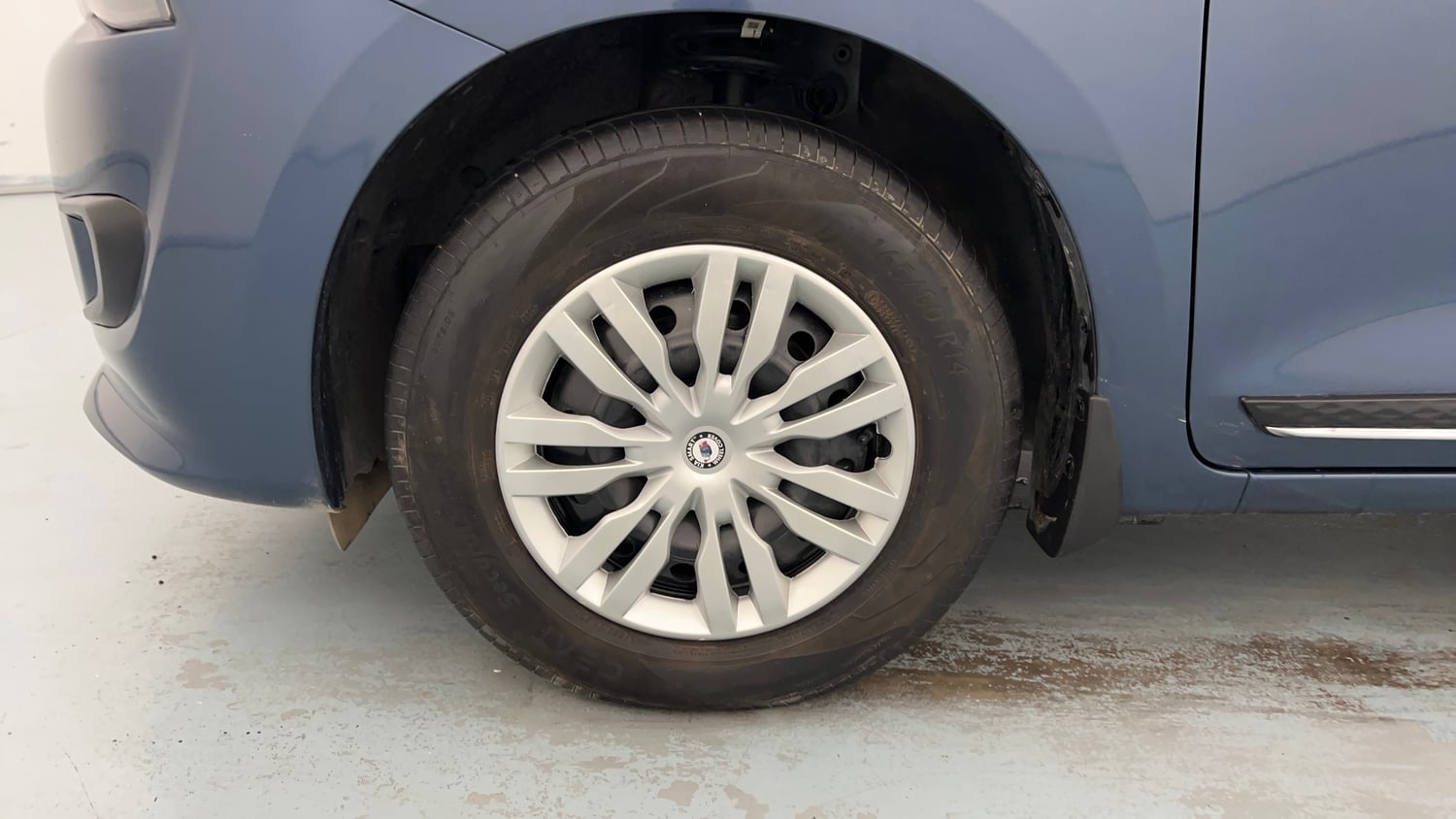 Used 2026 Maruti Suzuki Dzire VXi AMT Petrol Automatic tyres LEFT FRONT TYRE RIM VIEW