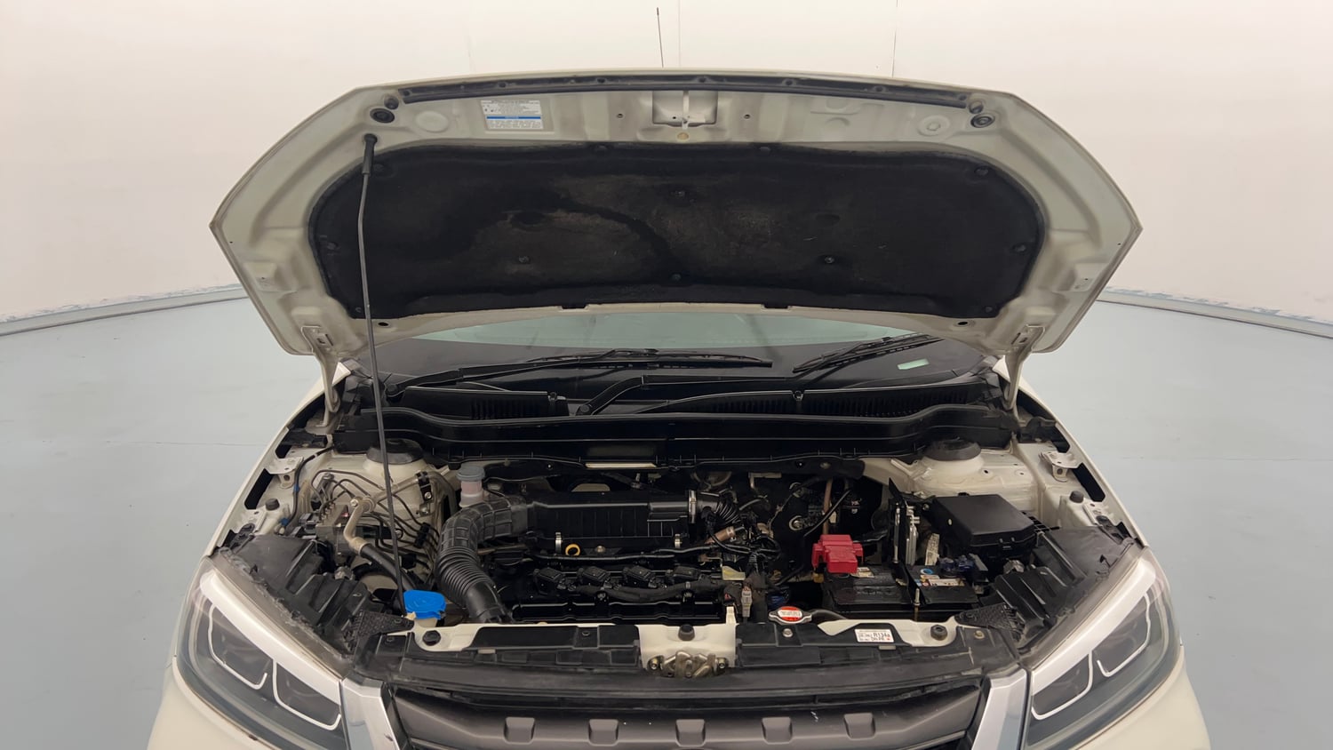 Used 2021 Toyota Urban Cruiser Premium Grade AT Petrol Automatic engine ENGINE & BONNET OPEN FRONT VIEW