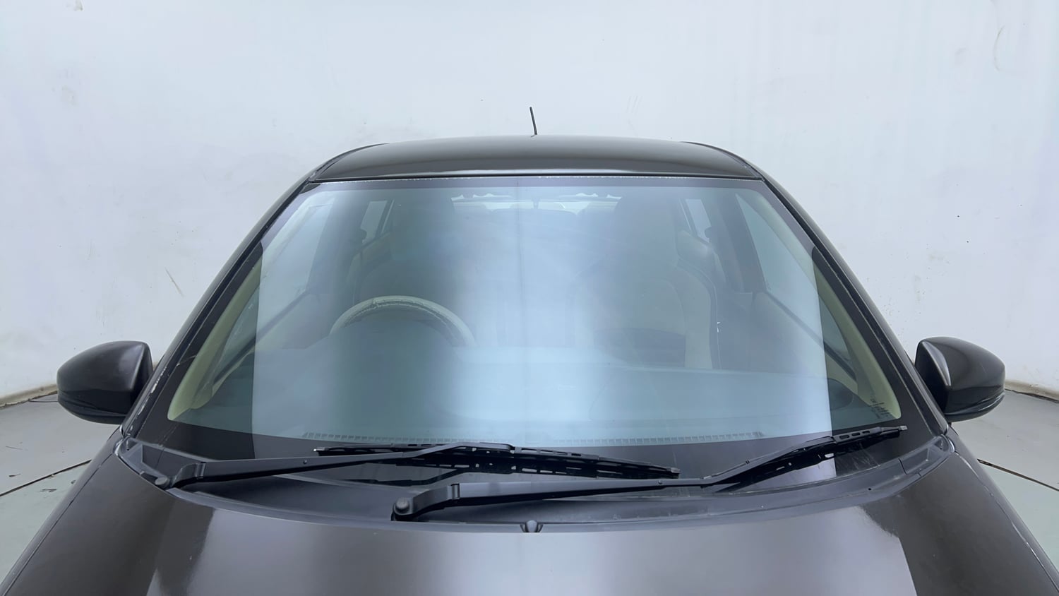 Used 2017 Honda Amaze 1.2 S i-VTEC Petrol Manual exterior FRONT WINDSHIELD VIEW