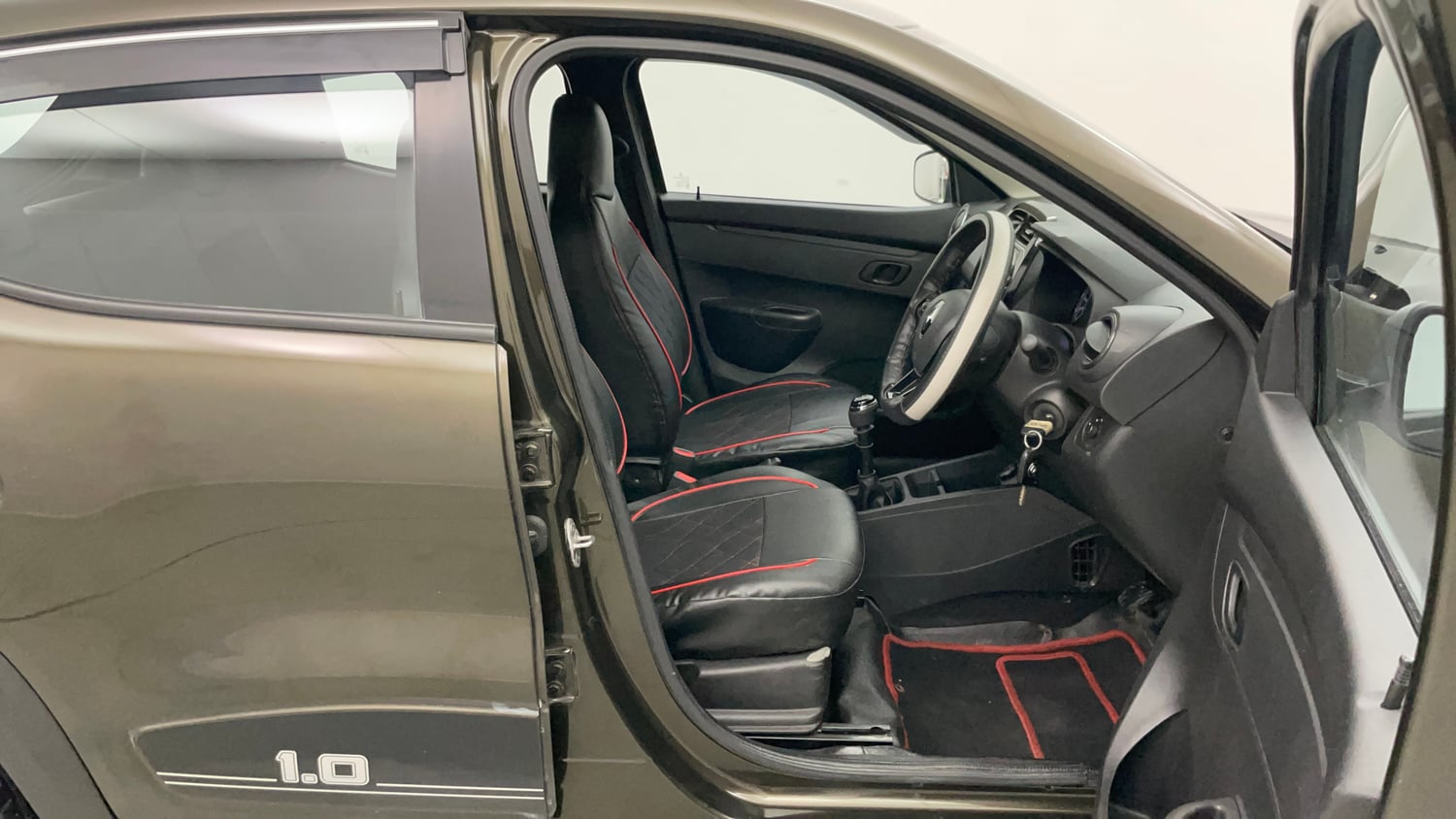 Used 2023 Renault Kwid RXT 1.0 Petrol Manual interior RIGHT SIDE FRONT DOOR CABIN VIEW