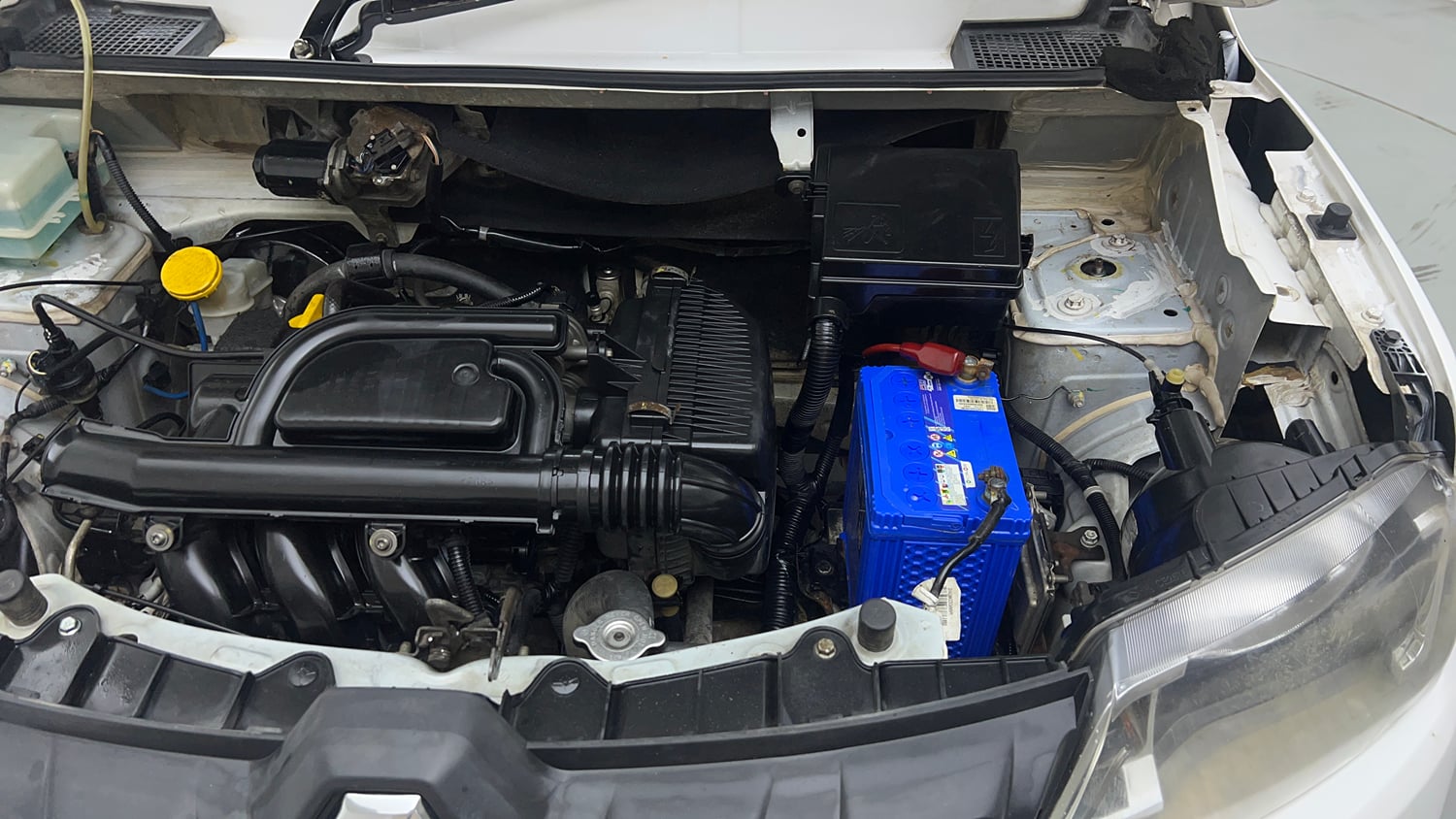 Used 2018 Renault Kwid RXL Petrol Manual engine ENGINE LEFT SIDE VIEW