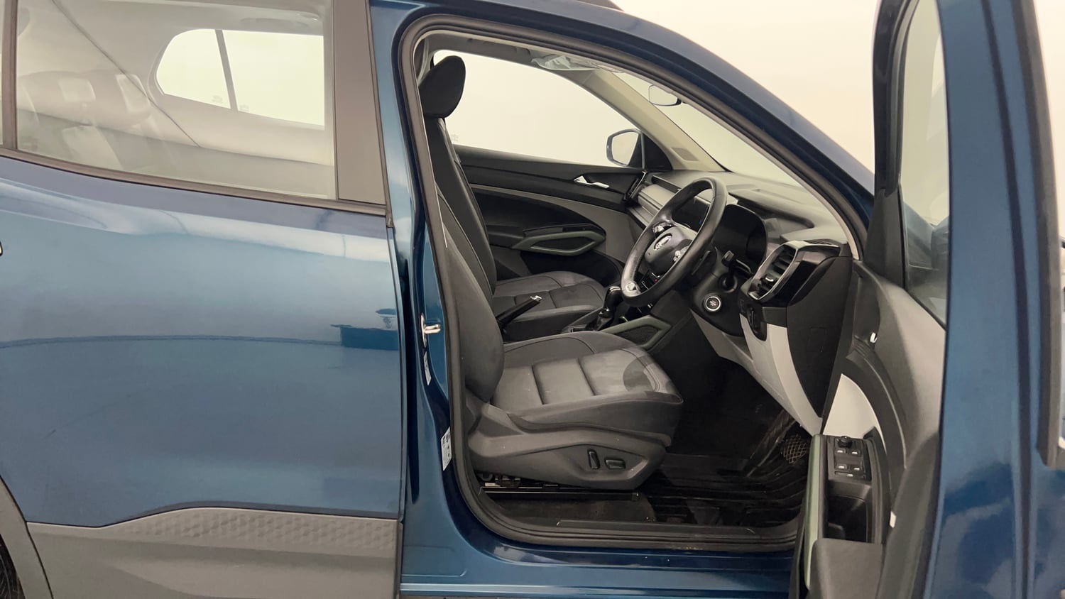 Used 2025 Skoda Kylaq Prestige AT Petrol Automatic interior RIGHT SIDE FRONT DOOR CABIN VIEW