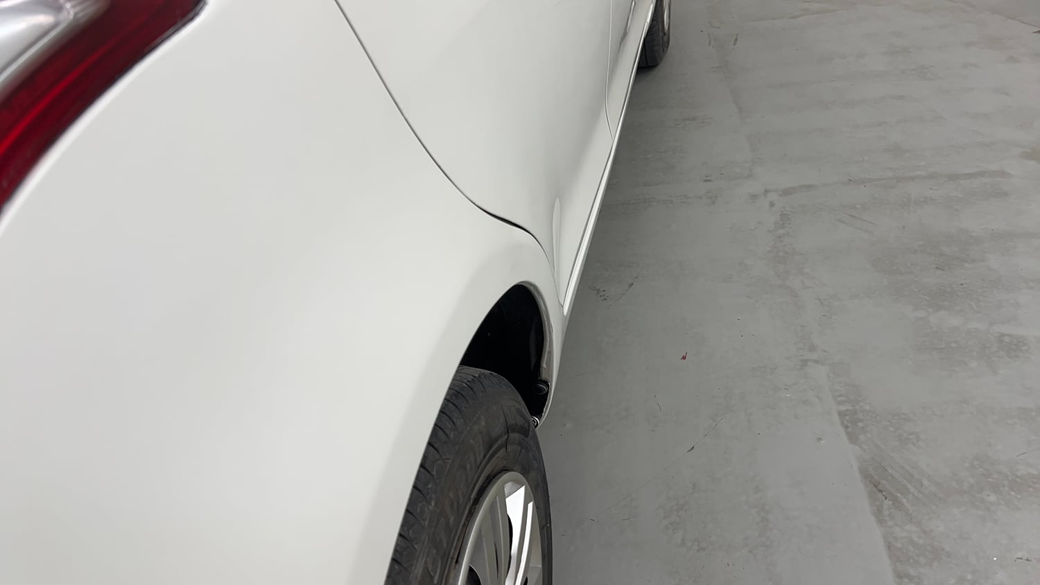 Used 2014 Maruti Suzuki Swift VXi Petrol Manual dents MINOR SCRATCH