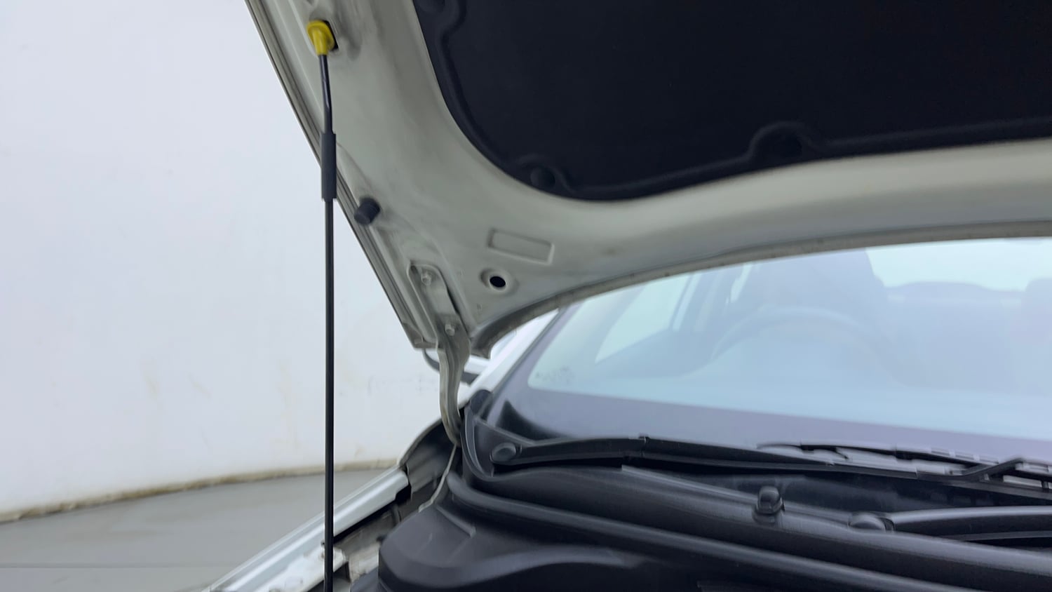 Used 2018 Hyundai Verna SX (O) 1.6 VTVT AT Petrol Automatic engine ENGINE RIGHT SIDE HINGE & APRON VIEW