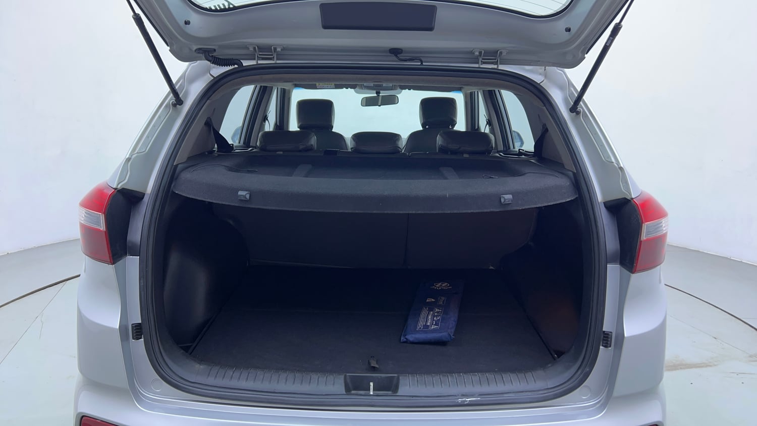 Used 2017 Hyundai Creta 1.6 SX Plus AT Petrol Petrol Automatic interior DICKY INSIDE VIEW