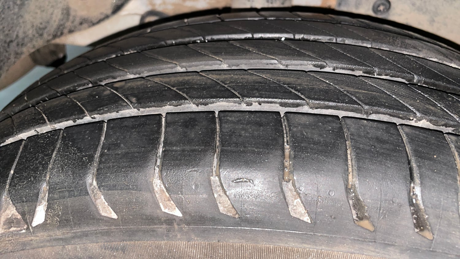 Used 2018 Hyundai Creta E Plus 1.6 Petrol Petrol Manual tyres RIGHT REAR TYRE TREAD VIEW
