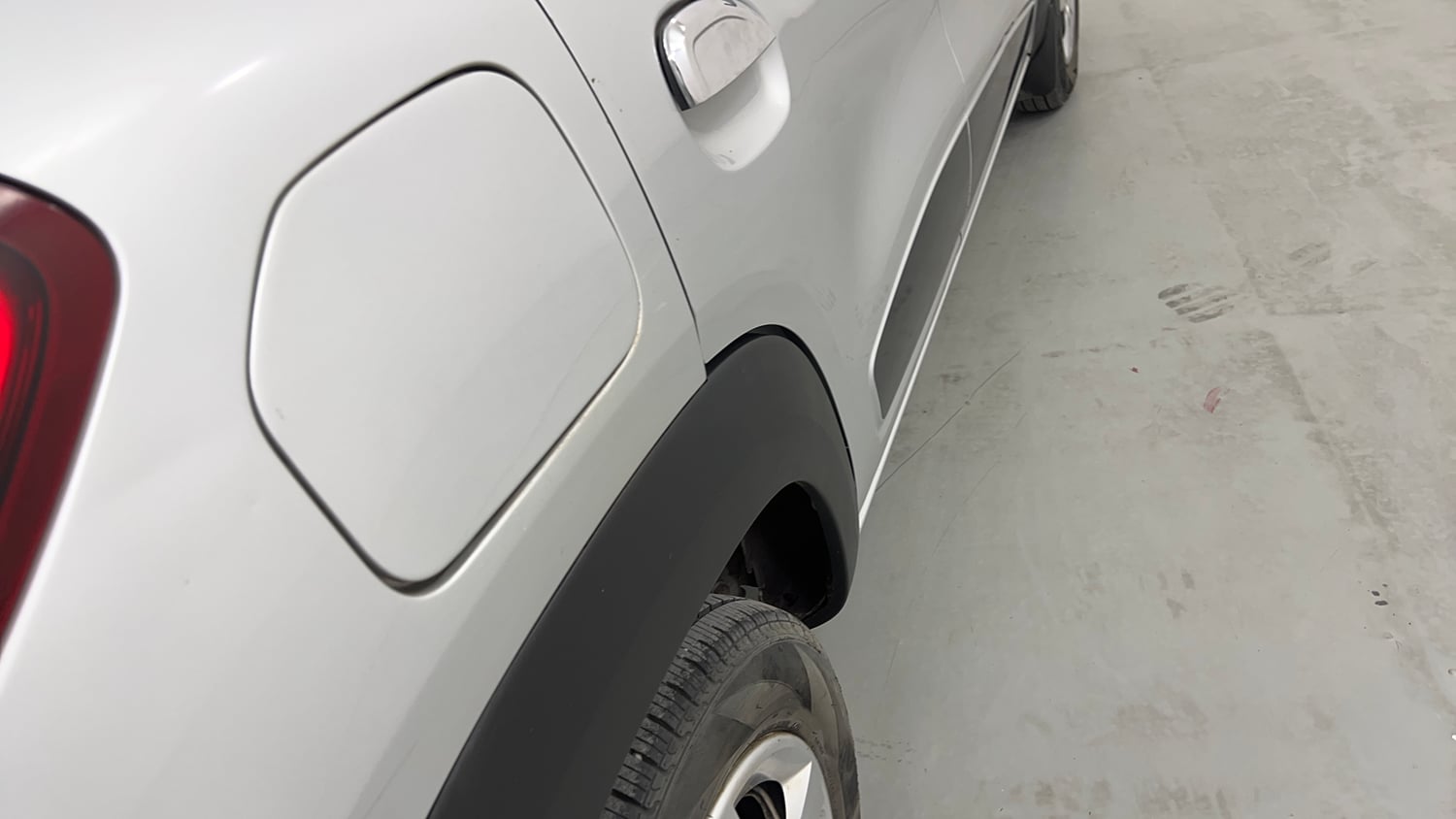 Used 2018 Renault Kwid RXT Petrol Manual dents MINOR SCRATCH