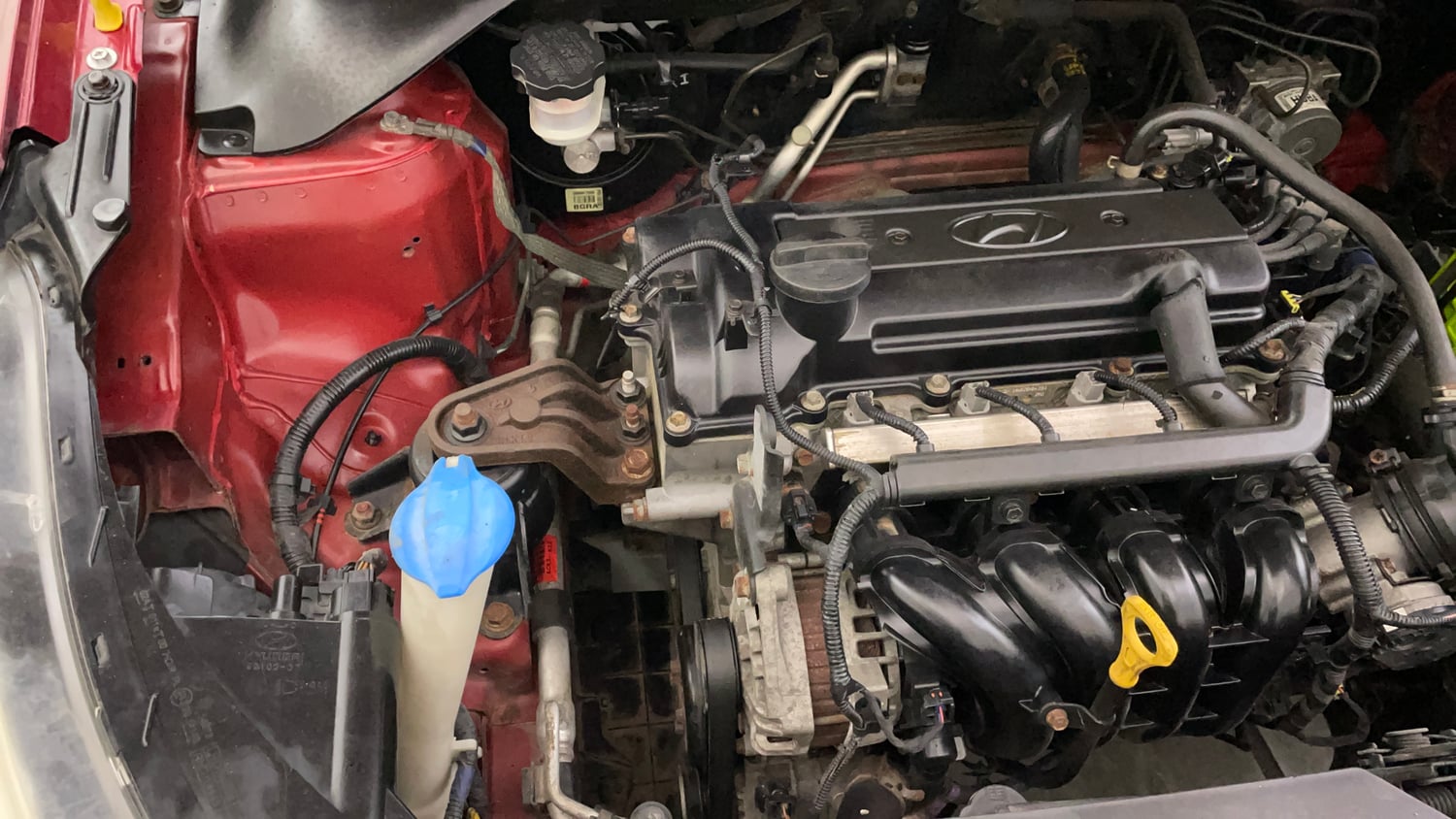 Used 2016 Hyundai Elite i20 Sportz 1.2 Petrol Manual engine ENGINE RIGHT SIDE VIEW