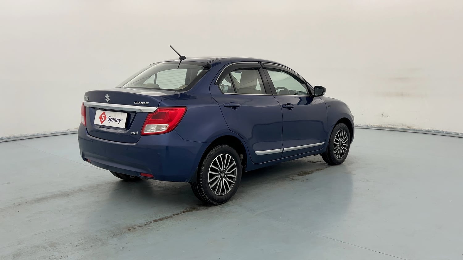 Used 2018 Maruti Suzuki Dzire ZXi Plus Petrol Manual exterior RIGHT REAR CORNER VIEW