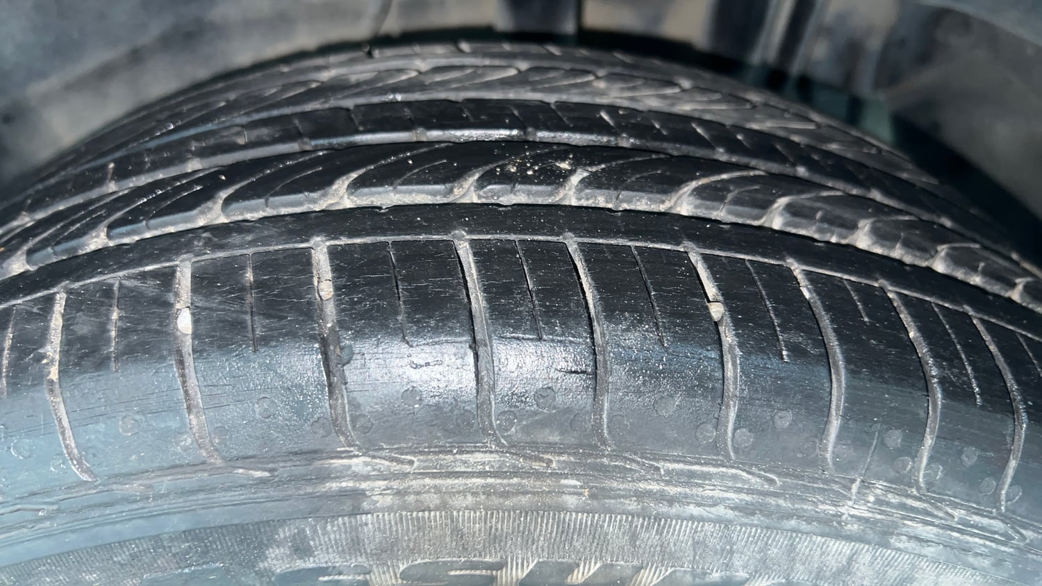 Used 2021 Tata Nexon XM (S) Petrol Manual tyres LEFT REAR TYRE TREAD VIEW