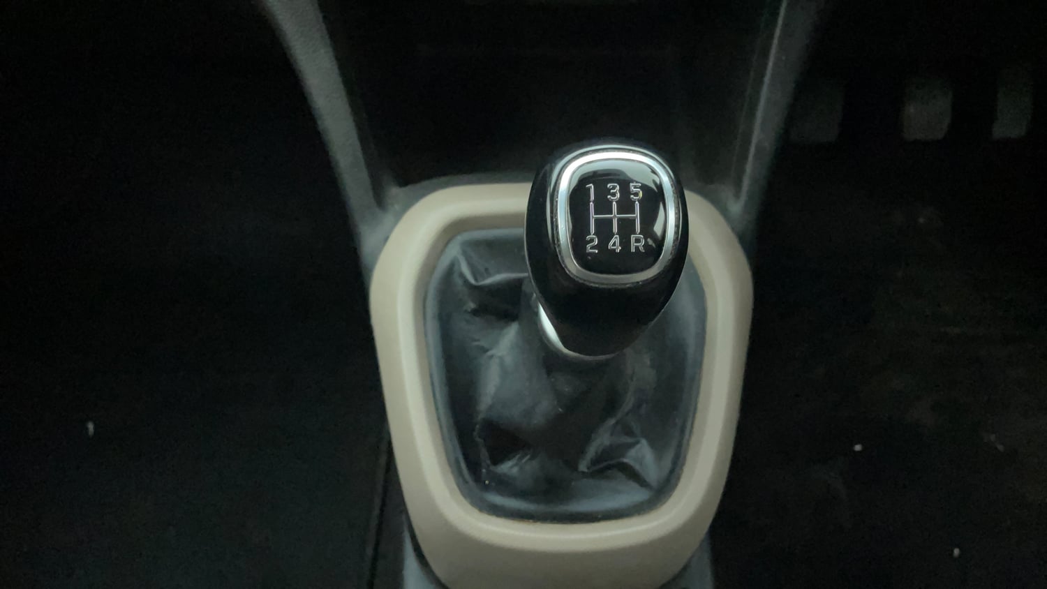 Used 2015 Hyundai Grand i10 Sportz 1.2 Kappa VTVT Petrol Manual interior GEAR  KNOB VIEW