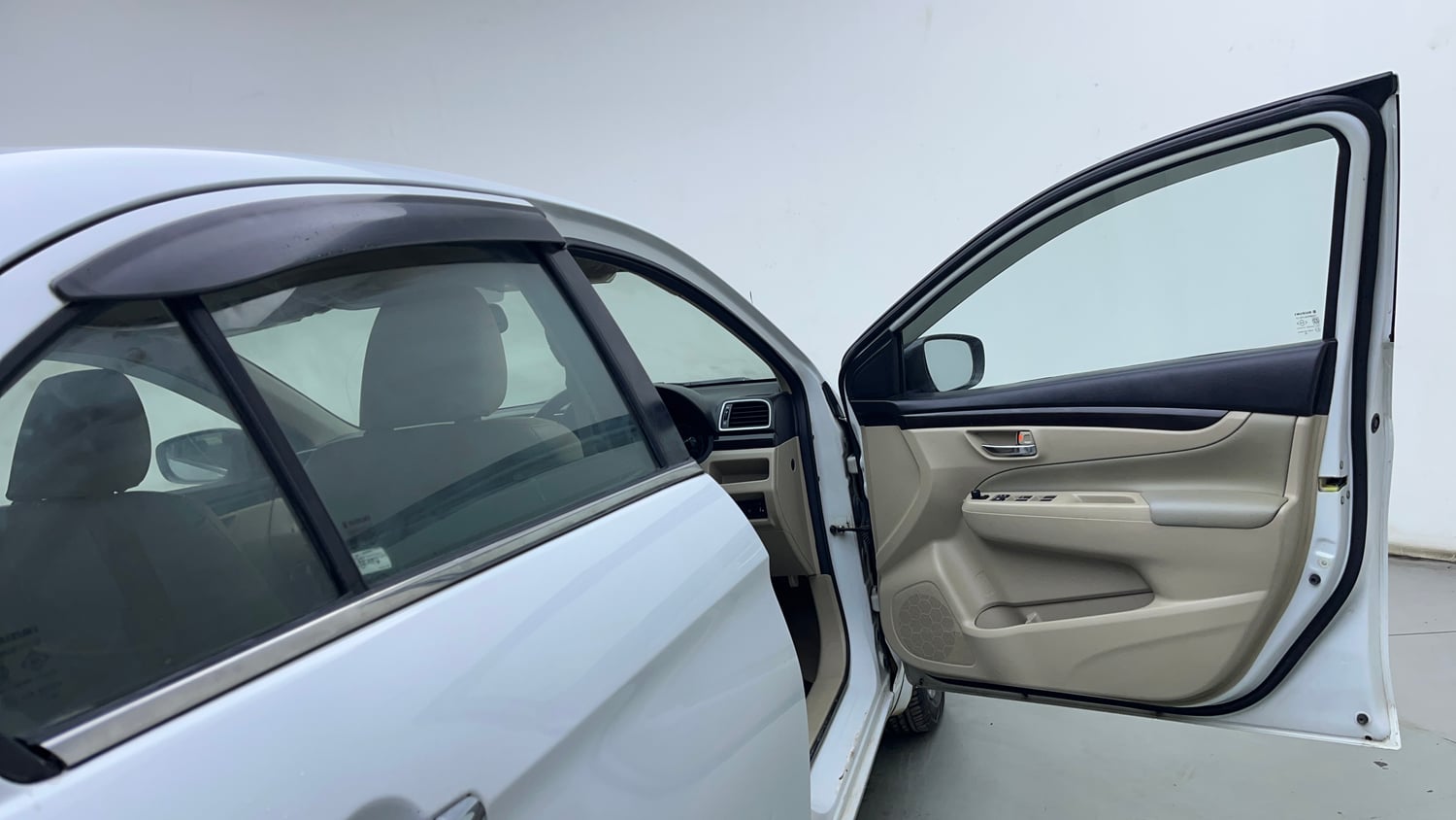 Used 2018 Maruti Suzuki Ciaz Alpha 1.4 AT Petrol Automatic interior RIGHT FRONT DOOR OPEN VIEW