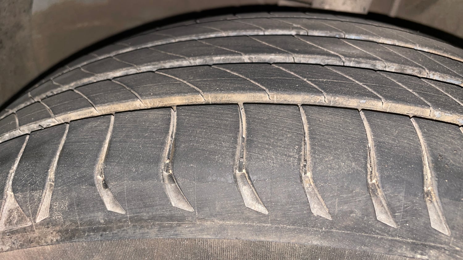 Used 2018 Hyundai Creta E Plus 1.6 Petrol Petrol Manual tyres RIGHT FRONT TYRE TREAD VIEW