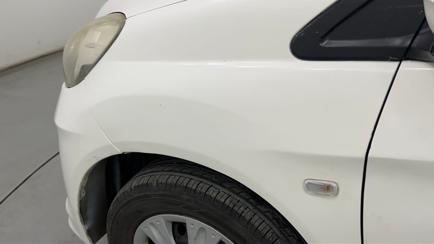 Used 2014 Honda Amaze 1.2 S i-VTEC Petrol Manual dents MINOR DENT