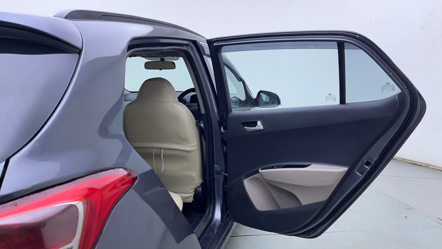 Used 2018 Hyundai Grand i10 Asta 1.2 Kappa VTVT Petrol Manual interior RIGHT REAR DOOR OPEN VIEW
