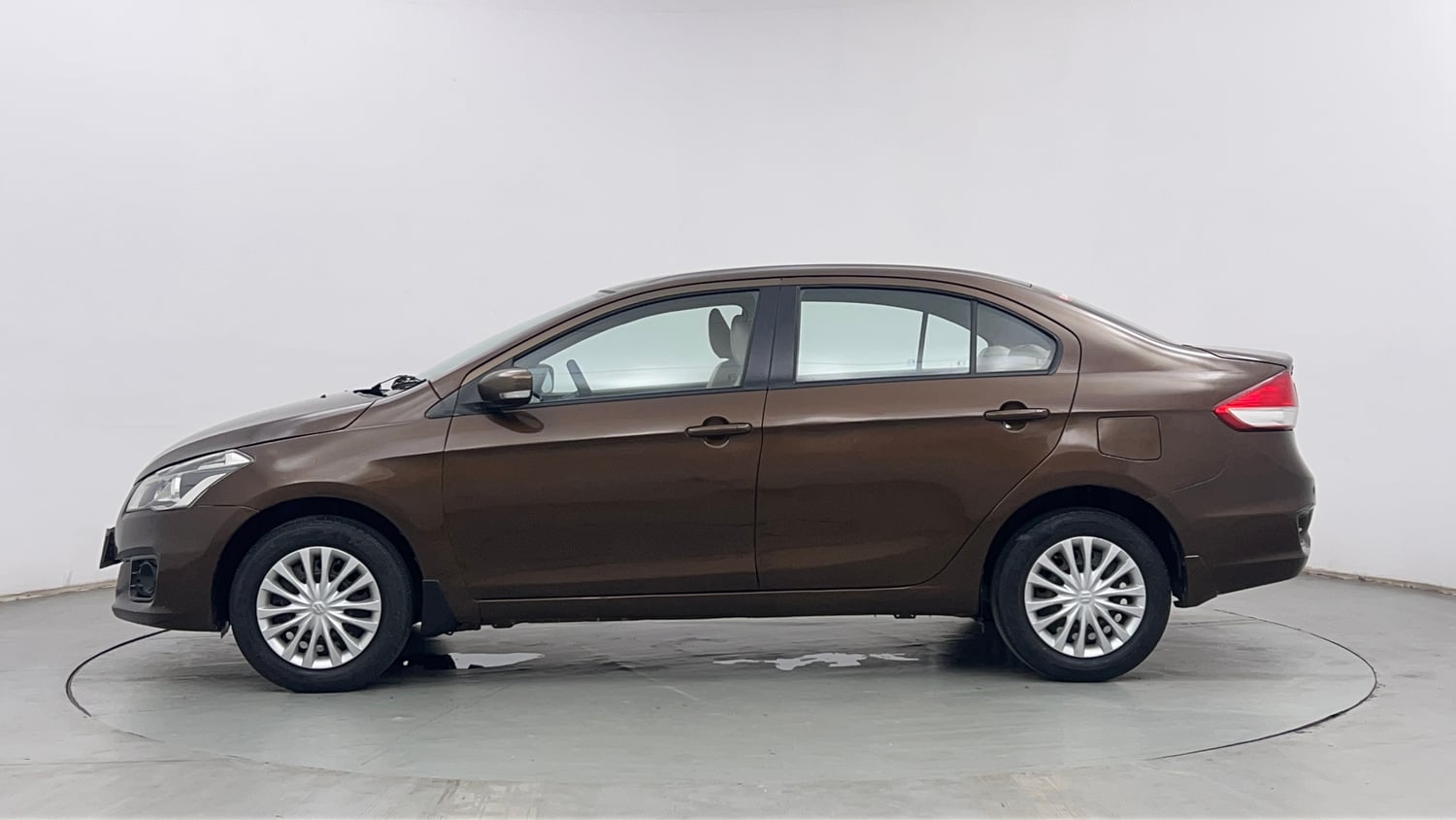 Used 2015 Maruti Suzuki Ciaz VXi+ AT Petrol Automatic exterior LEFT SIDE VIEW