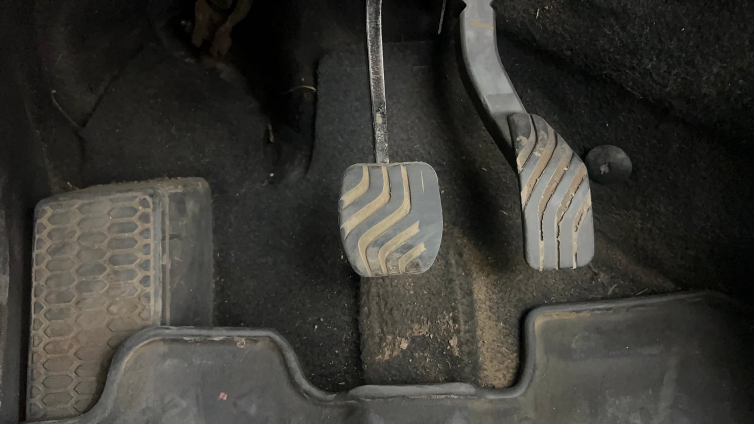 Used 2021 Renault Kiger RXZ AMT Petrol Automatic interior PEDALS VIEW