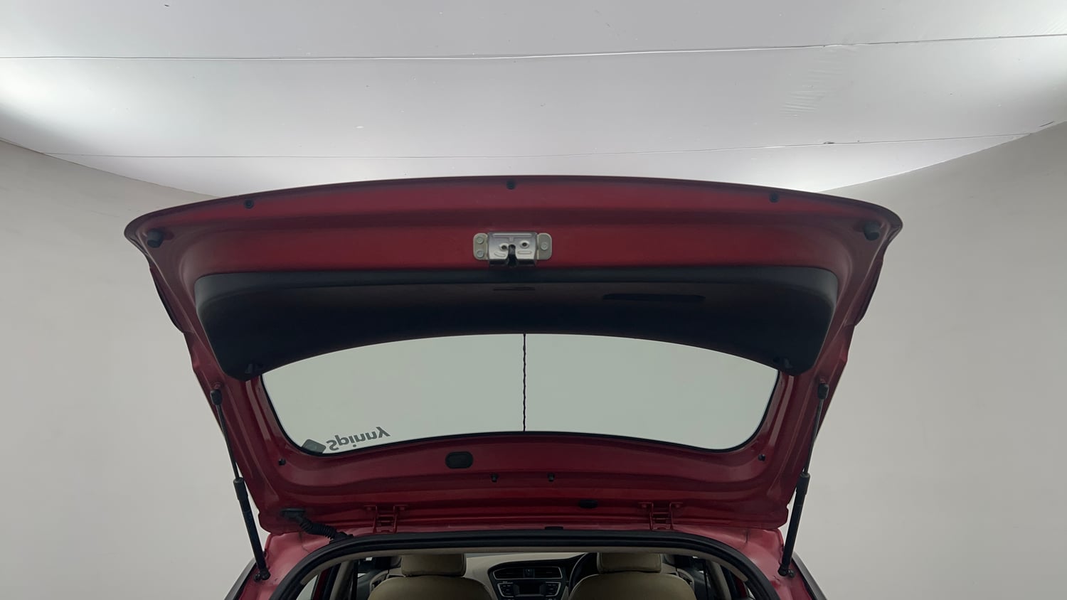 Used 2019 Hyundai Elite i20 Magna Plus 1.2 Petrol Manual interior DICKY DOOR OPEN VIEW
