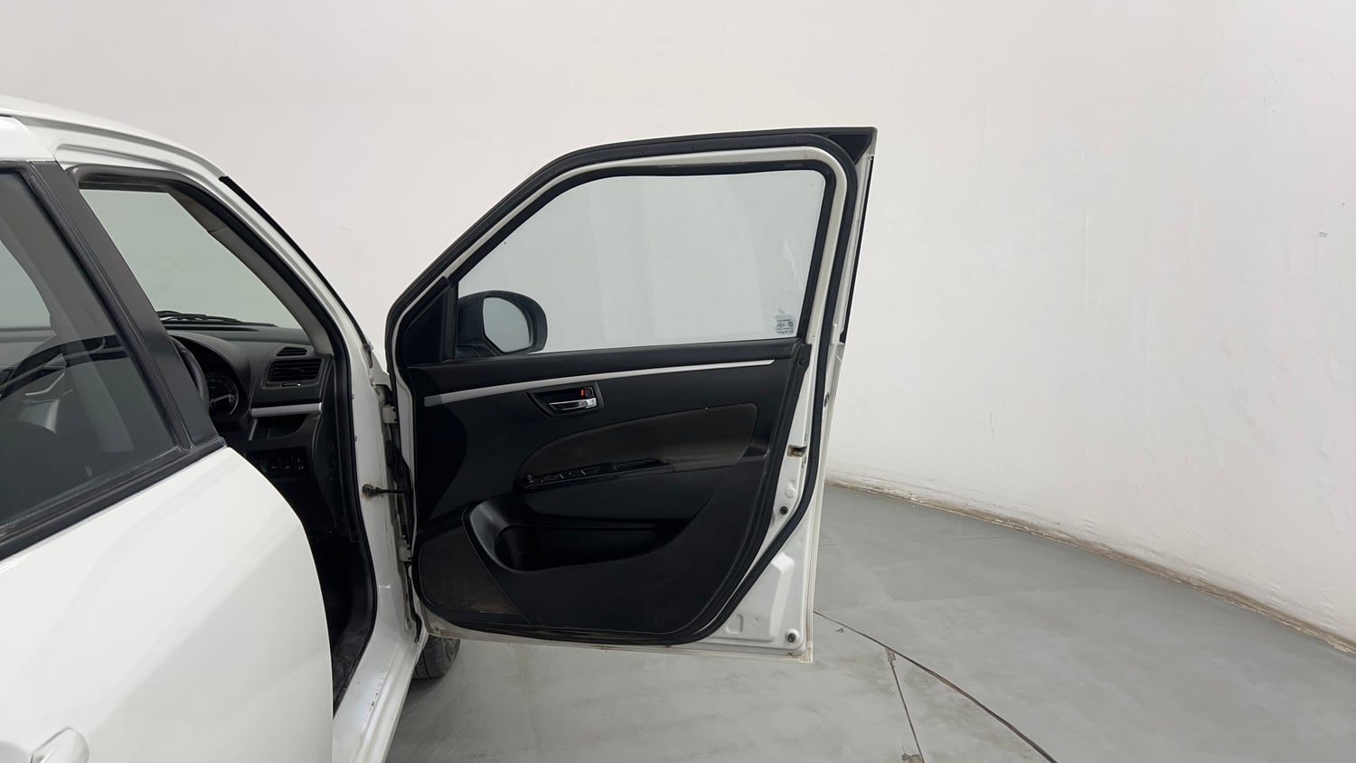 Used 2014 Maruti Suzuki Swift VXi Petrol Manual interior RIGHT FRONT DOOR OPEN VIEW