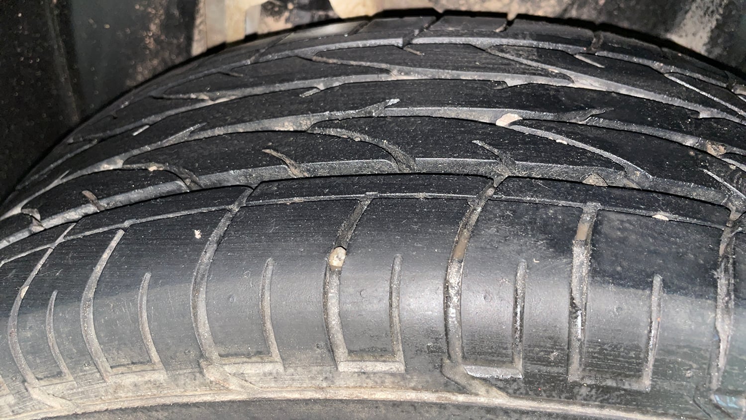 Used 2022 Mahindra XUV 300 W6 1.2 Petrol AMT Petrol Automatic tyres LEFT REAR TYRE TREAD VIEW