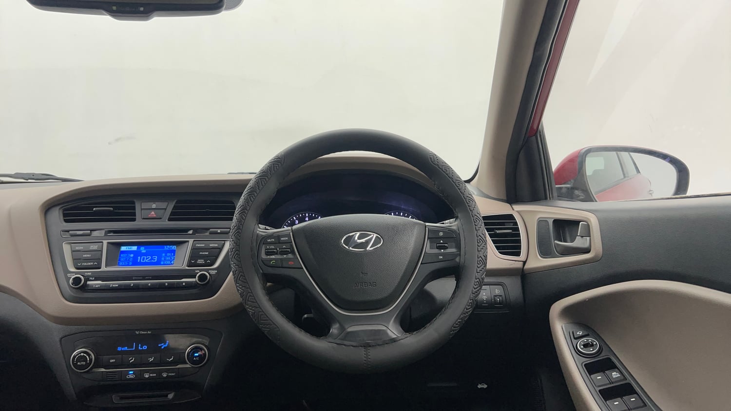Used 2015 Hyundai Elite i20 Asta 1.2 Petrol Manual interior STEERING VIEW