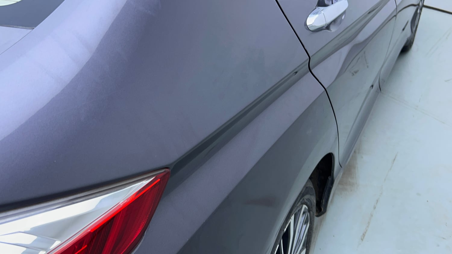 Used 2018 Honda City ZX CVT Petrol Petrol Automatic dents MINOR SCRATCH