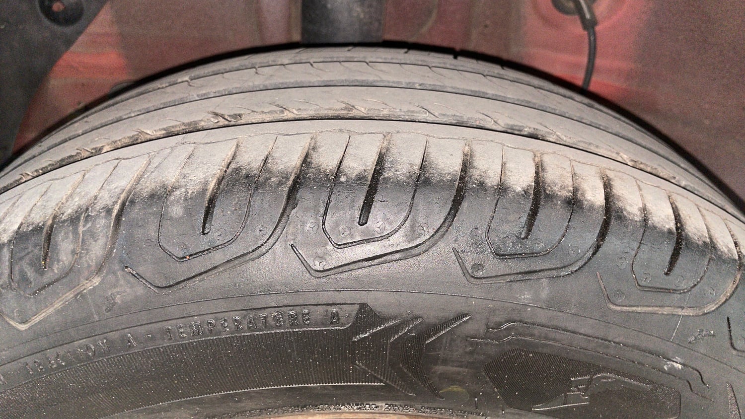 Used 2016 Hyundai Elite i20 Sportz 1.2 Petrol Manual tyres RIGHT REAR TYRE TREAD VIEW