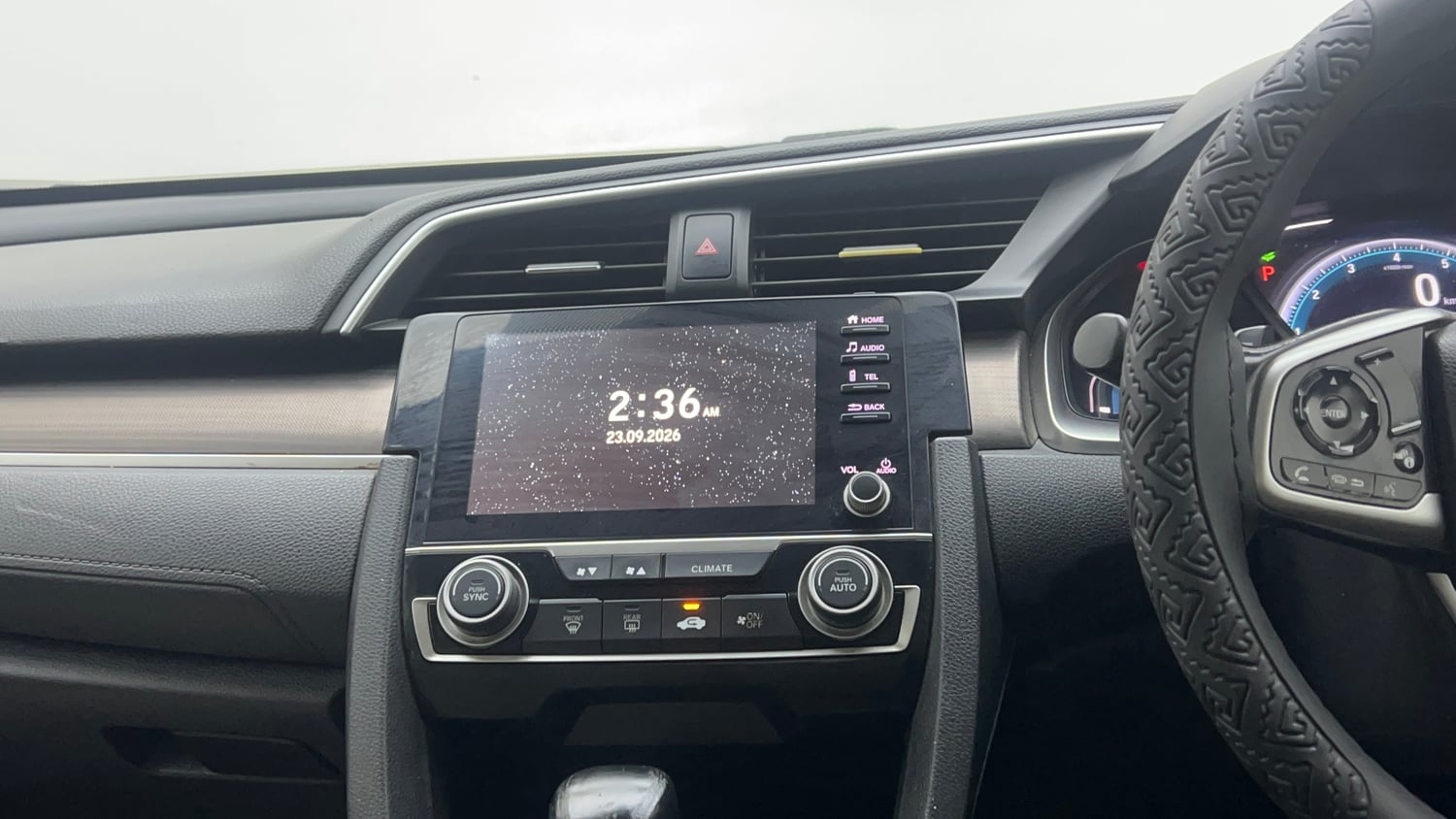 Used 2019 Honda Civic ZX CVT Petrol Petrol Automatic interior MUSIC SYSTEM & AC CONTROL VIEW