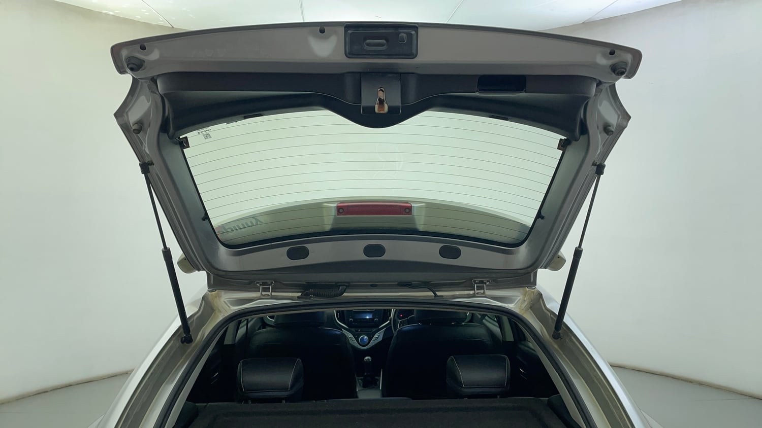 Used 2018 Maruti Suzuki Baleno Zeta 1.2 Petrol Manual interior DICKY DOOR OPEN VIEW