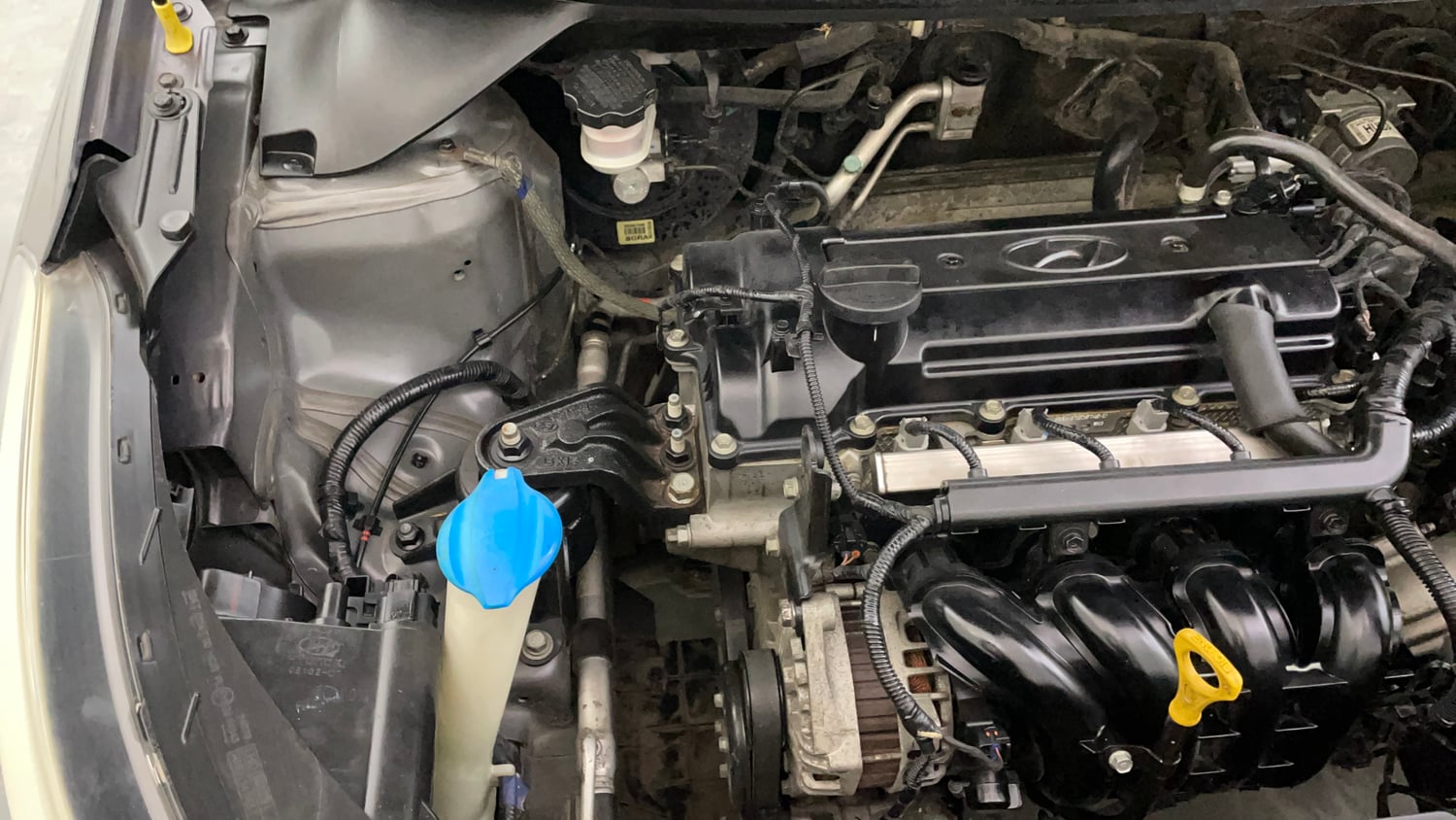 Used 2017 Hyundai Elite i20 Sportz 1.2 Petrol Manual engine ENGINE RIGHT SIDE VIEW
