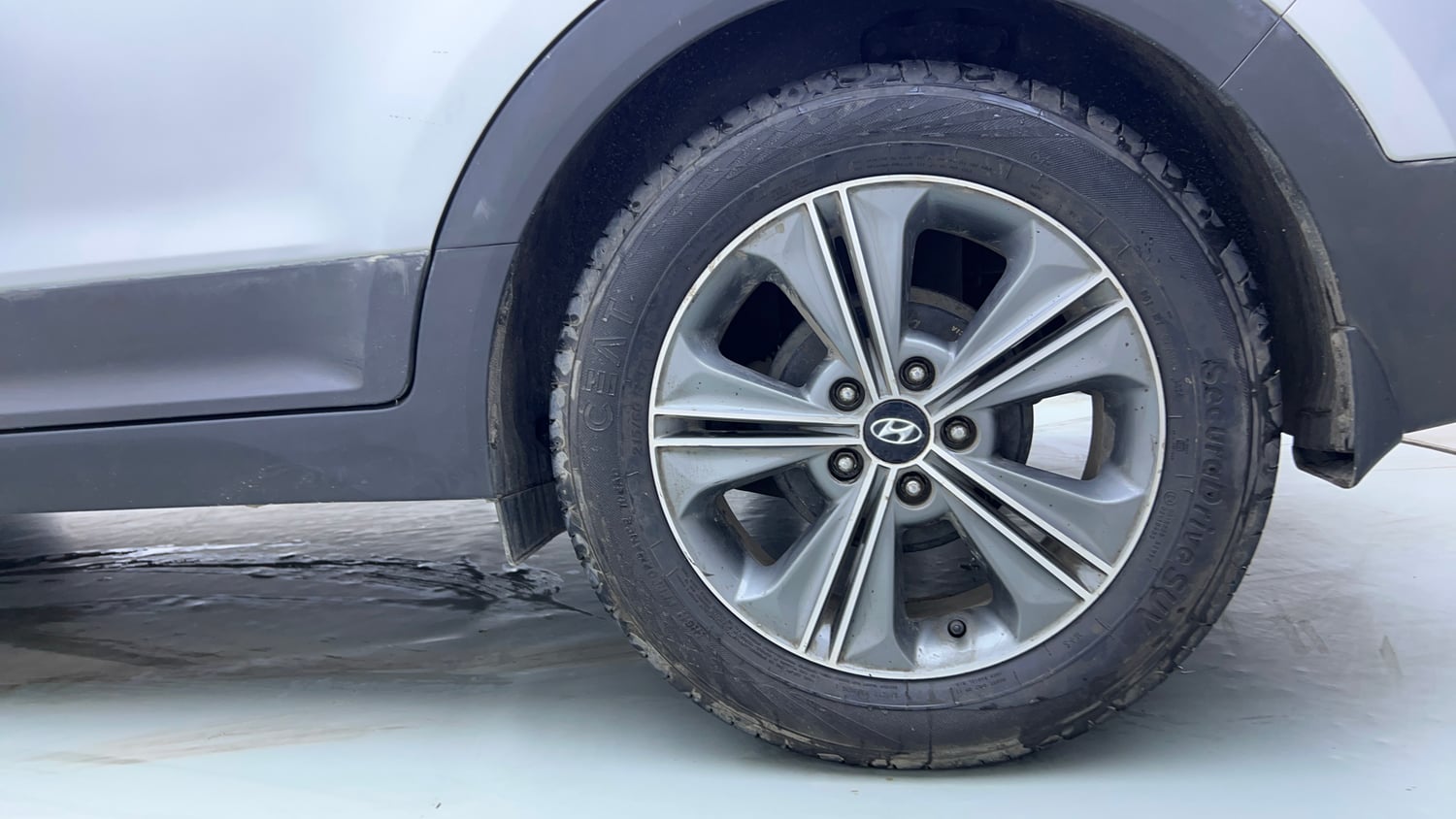 Used 2017 Hyundai Creta 1.6 SX Plus AT Petrol Petrol Automatic tyres LEFT REAR TYRE RIM VIEW