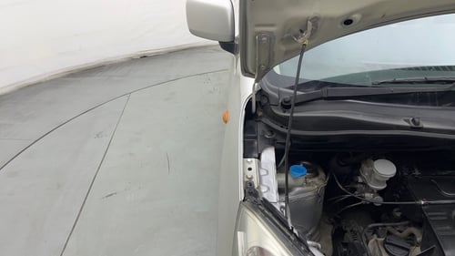 Used 2015 Maruti Suzuki Wagon R VXI Petrol Manual engine ENGINE RIGHT SIDE HINGE & APRON VIEW