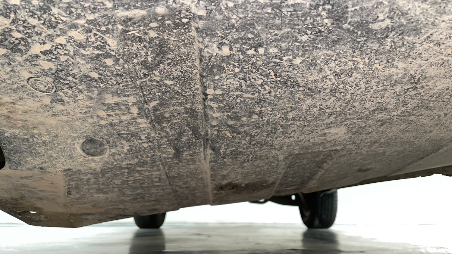 Used 2018 Mahindra XUV500 W9 AT Diesel Automatic extra FRONT LEFT UNDERBODY VIEW