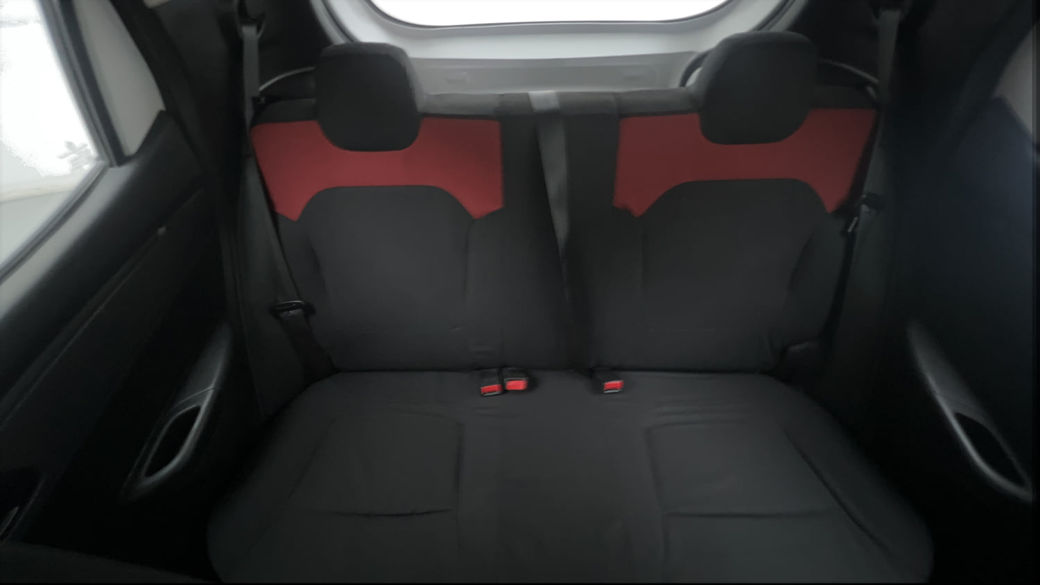 Used 2018 Renault Kwid RXL Petrol Manual interior REAR SEAT CONDITION VIEW