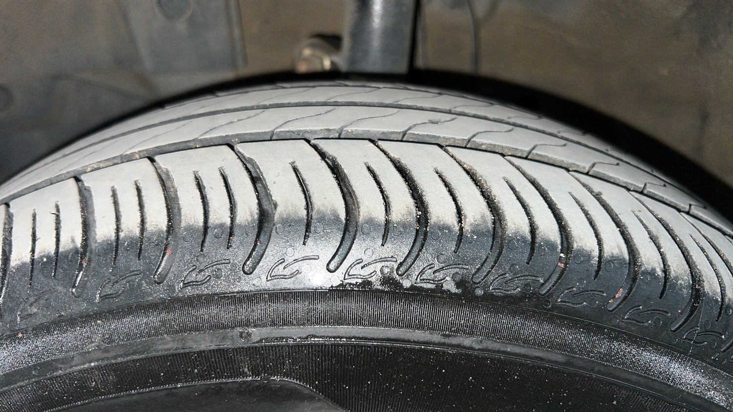 Used 2019 Honda Amaze 1.2 S MT Petrol Petrol Manual tyres LEFT FRONT TYRE TREAD VIEW