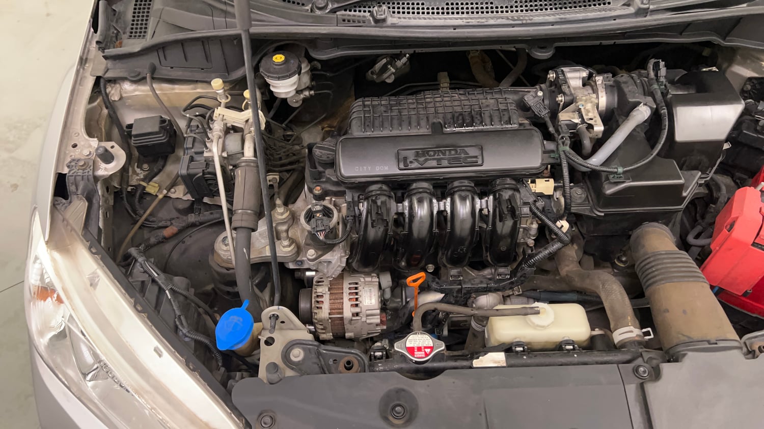 Used 2014 Honda City SV Petrol Manual engine ENGINE RIGHT SIDE VIEW
