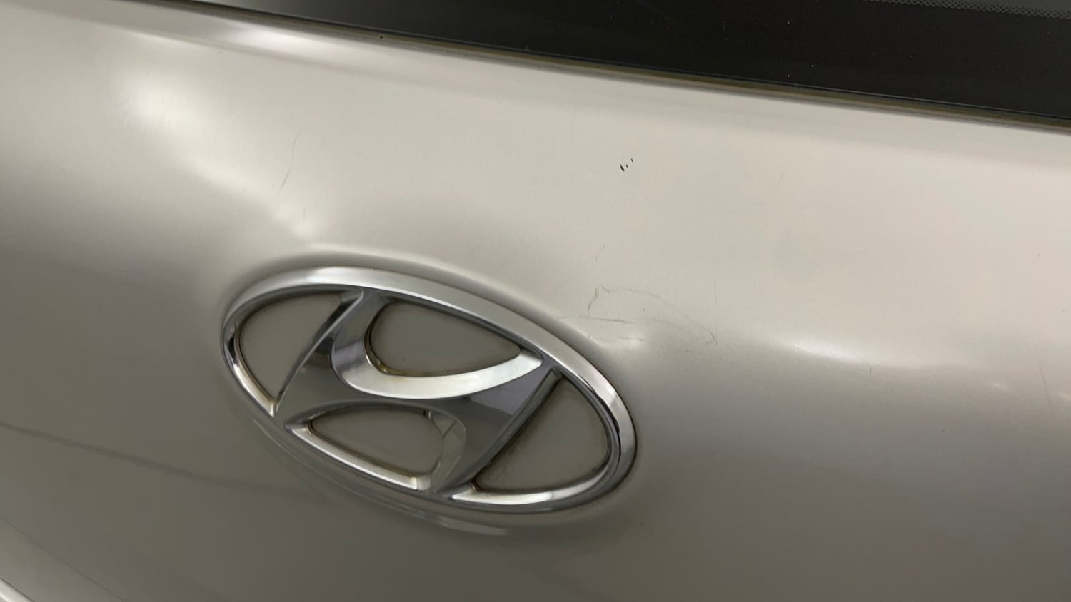 Used 2017 Hyundai Elite i20 Sportz 1.2 Petrol Manual dents MINOR SCRATCH