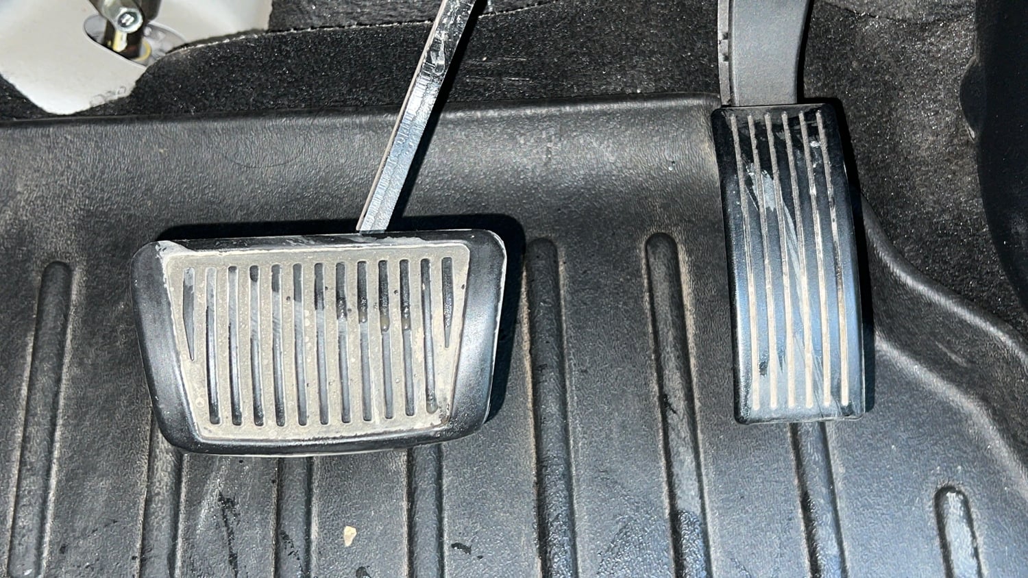Used 2022 Hyundai i20 Sportz 1.2 IVT Petrol Automatic interior PEDALS VIEW