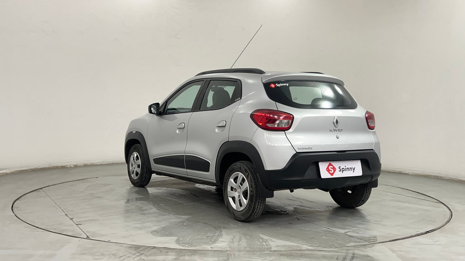 Used 2018 Renault Kwid RXT Petrol Manual exterior LEFT REAR CORNER VIEW