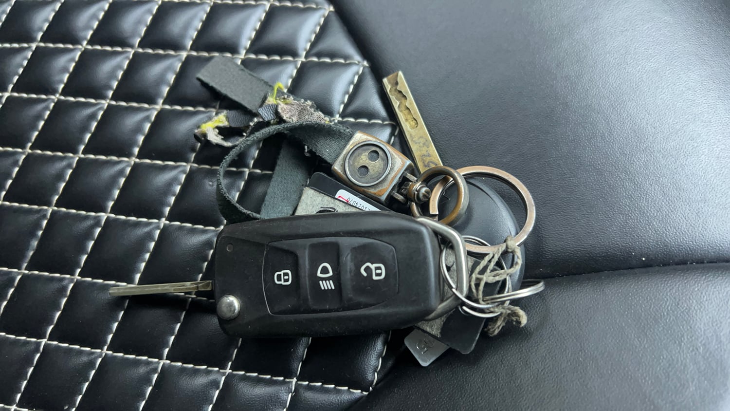 Used 2021 Tata Nexon XM (S) Petrol Manual extra CAR KEY VIEW